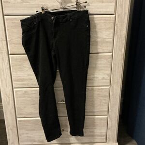 1822 Denim Women's Black Jeans